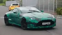 Aston Martin Vantage Casus Fotoğrafları