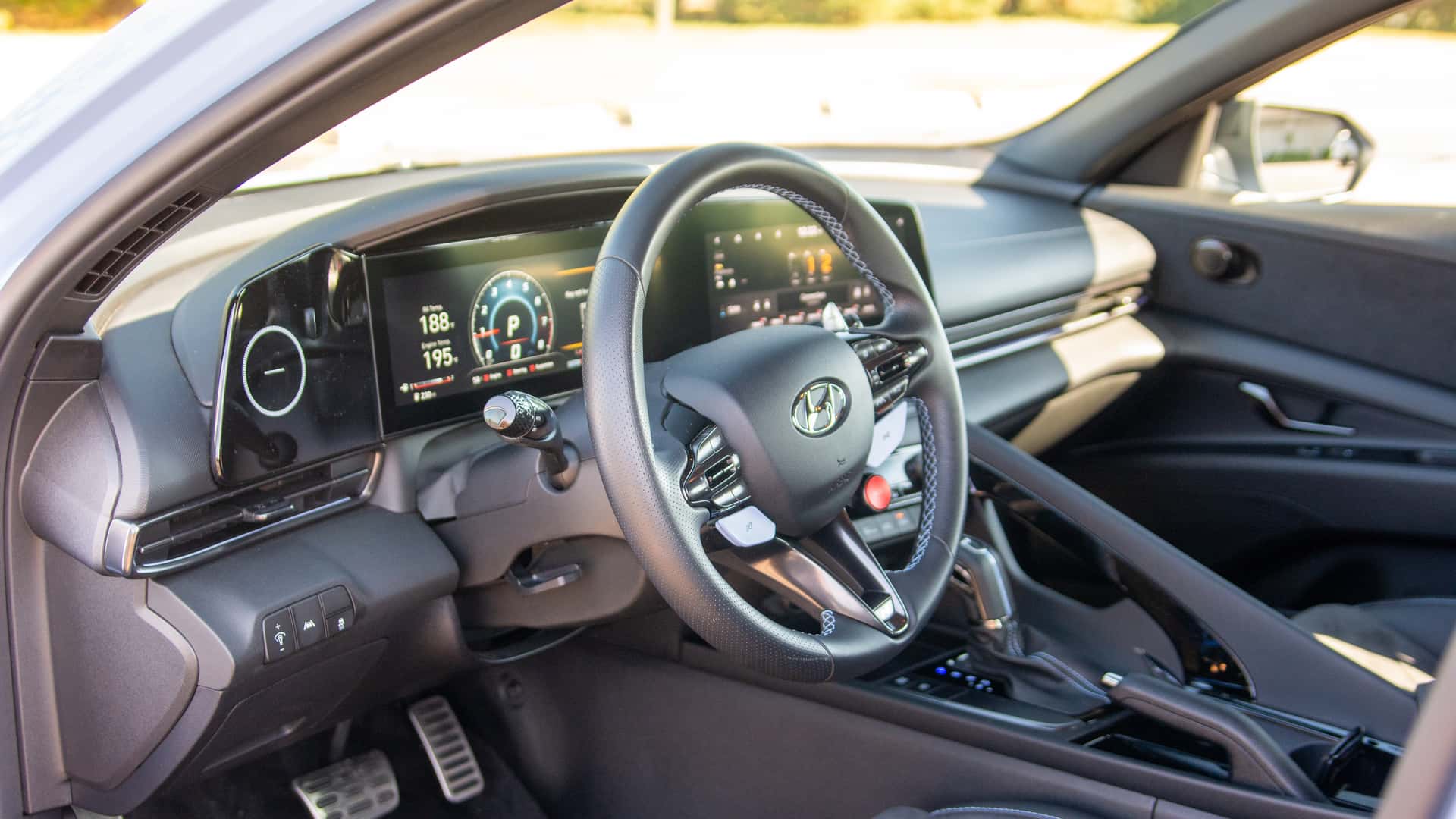 https://cdn.motor1.com/images/mgl/rK3EJO/s1/2023-hyundai-elantra-n.jpg