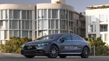 Mercedes-Benz Drive Pilot Turquoise Lights