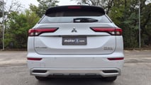 Mitsubishi Outlander Signature PHEV 2027