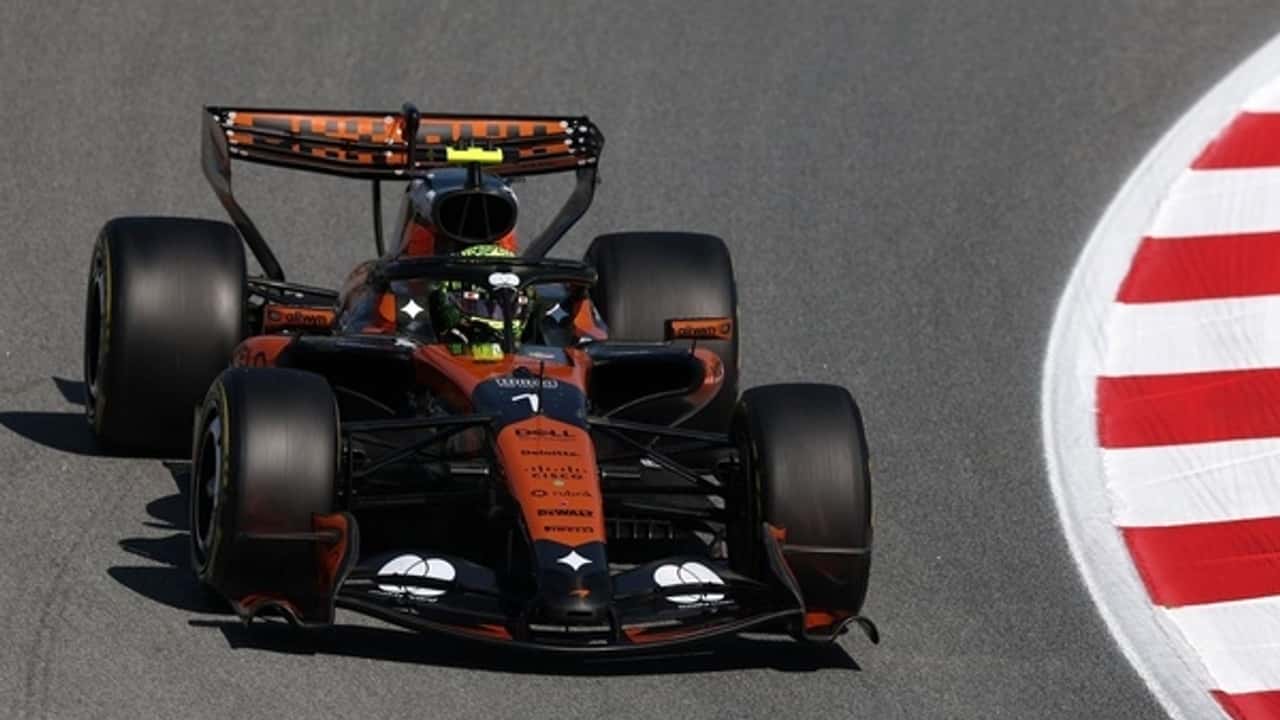 F1: Norris lidera TL2 à frente de Russell por apenas 0s009; Bortoleto é 8º 