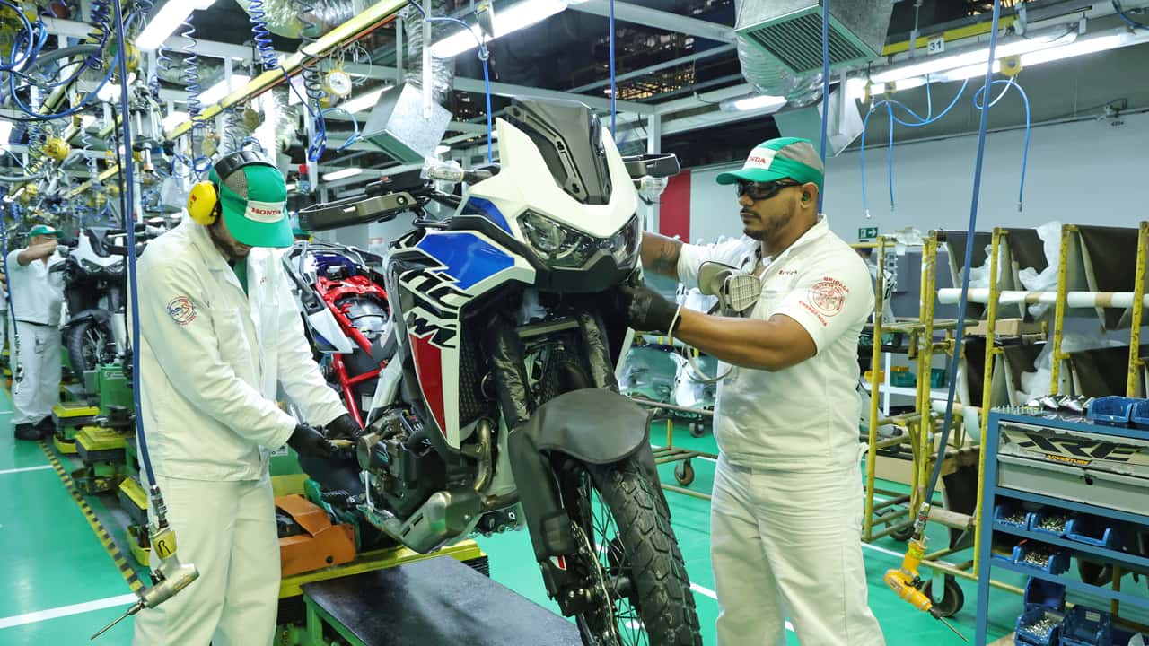 Produção de motos dispara e registra melhor janeiro em 18 anos