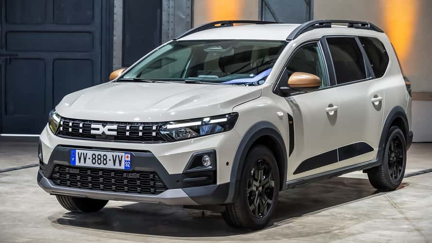 Dacia Jogger restyling (2026): più potenza per ibrido e GPL