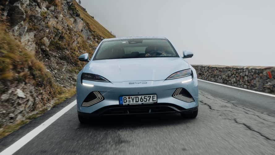 Go Fast, Get Nowhere: Here's How Much Speed Kills EV Range