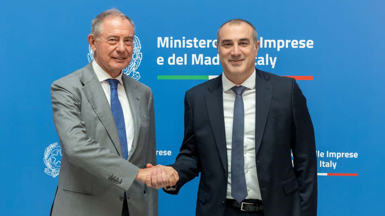 Stellantis scommette su AI e chip sviluppati in Italia