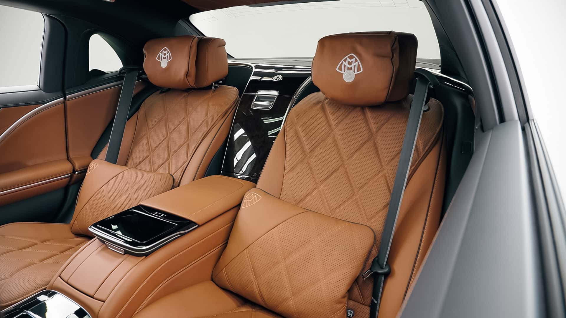 mercedes-maybach-v12-edition-2025.jpg