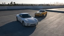 Mazda RX-7 FD und Ferrari 275 GTB/4 Japan Month