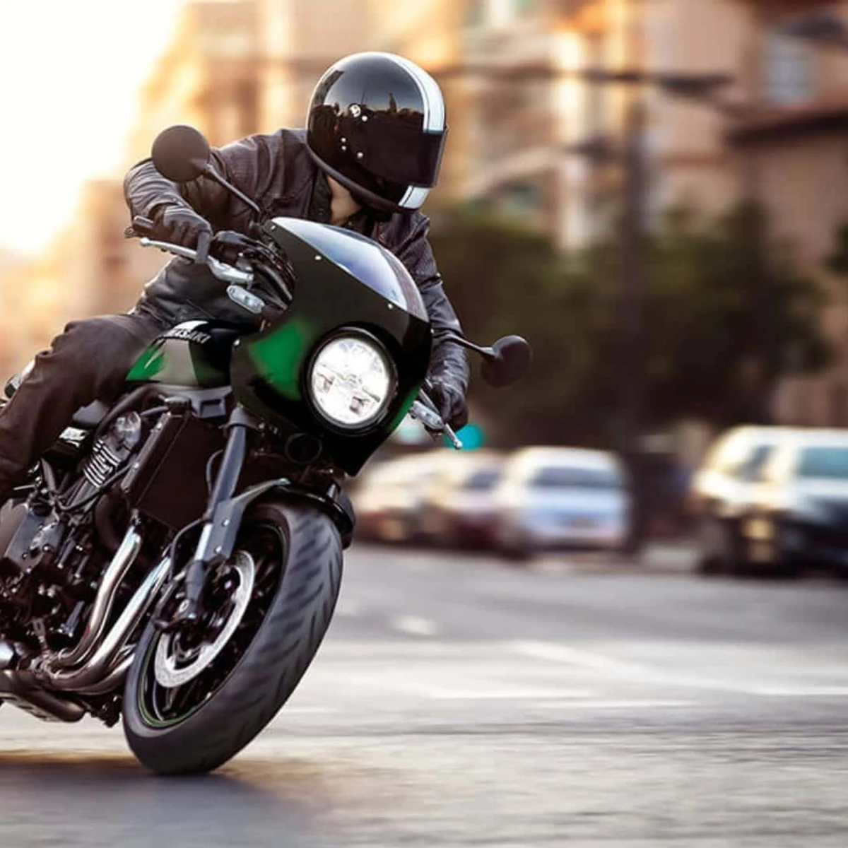 LUCAページ Z900RS Cafe x ZX-25R🔥 この水色カラーは一年だけしか販売され