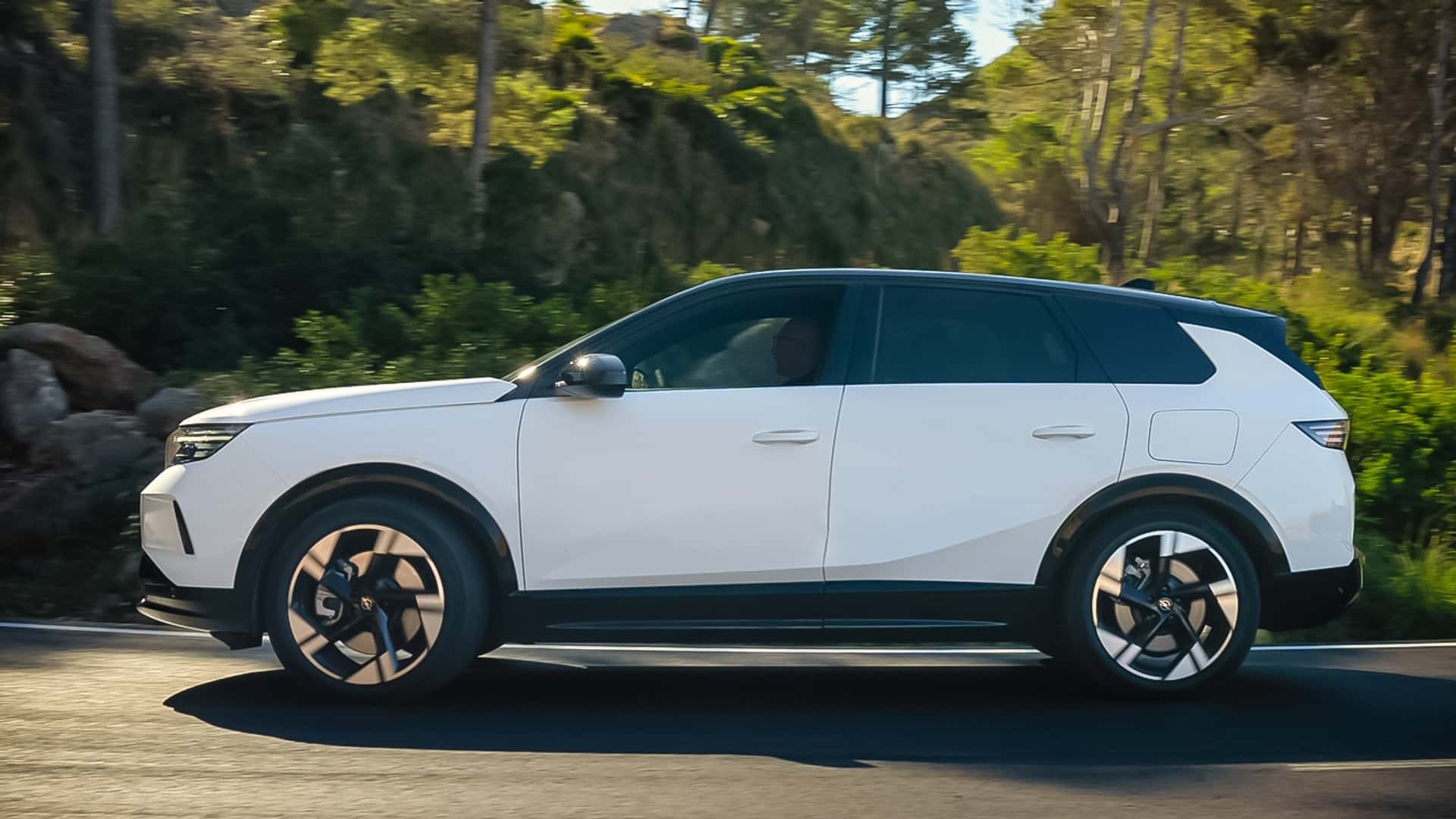 Opel Grandland Mild Hybrid 2025 a Prueba: Consumo Real y Eficiencia del Nuevo SUV - miniatura 5