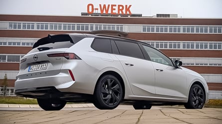 Opel Astra Sports Tourer Hybrid 48V (2024): Straffer Kombi im Test