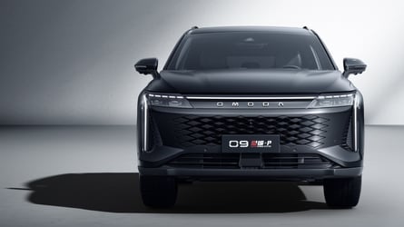 Omoda 9 SHS-P Black Knight Edition