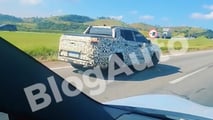 Flagra: nova picape da Toyota no Brasil