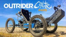 Outrider USA Coyote - Vista frontal en ángulo derecho - Azul