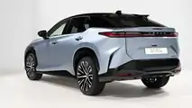 Lexus RZ 450e (2022)