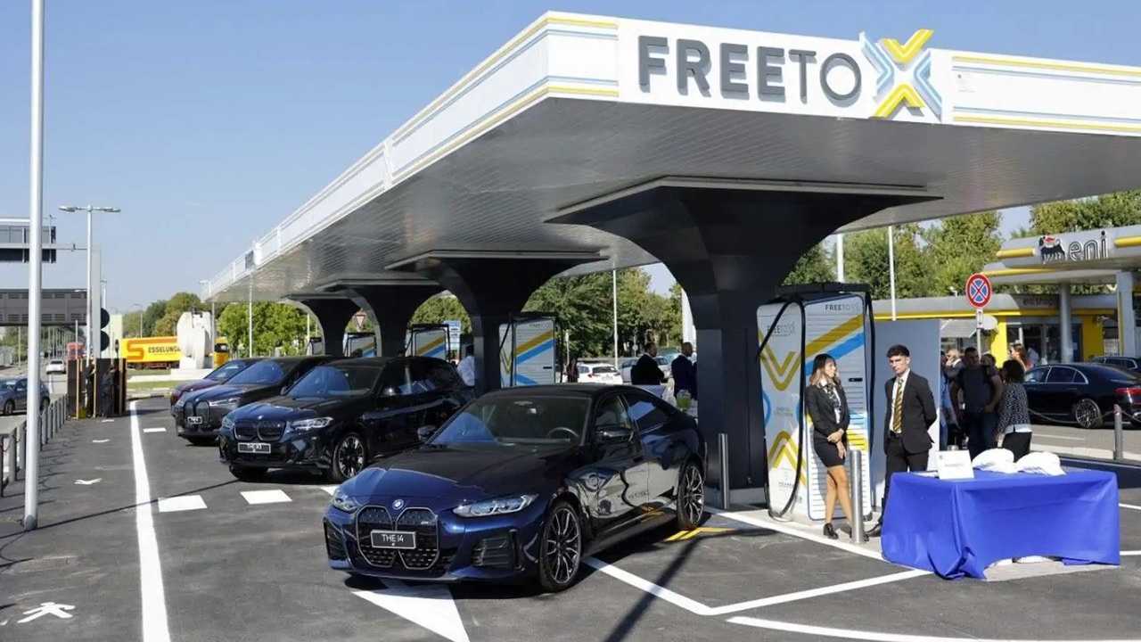 Foto - Free To X inaugura stazione a Milano Linate