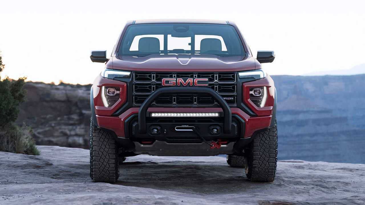 2023 GMC Canyon AT4X Edition 1