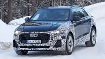 Vista frontal invernal del Audi Q8 Facelift