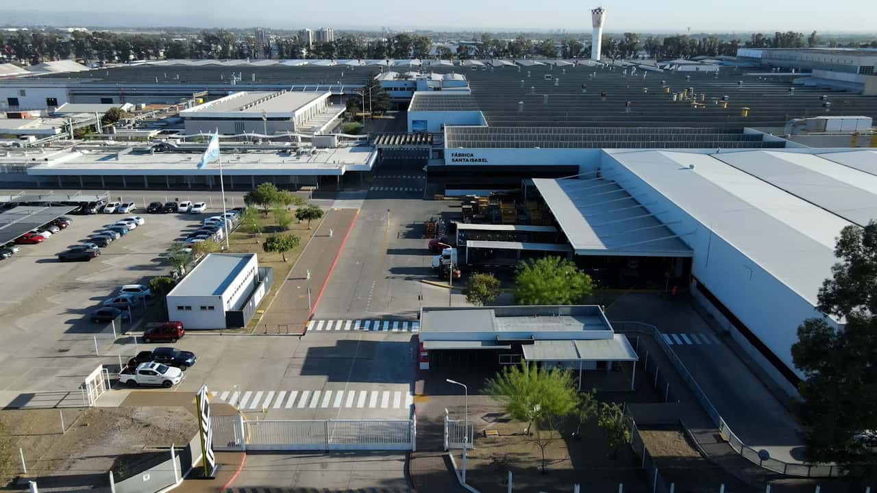 Por la baja demanda, reducen la producción en tres fábricas de Córdoba