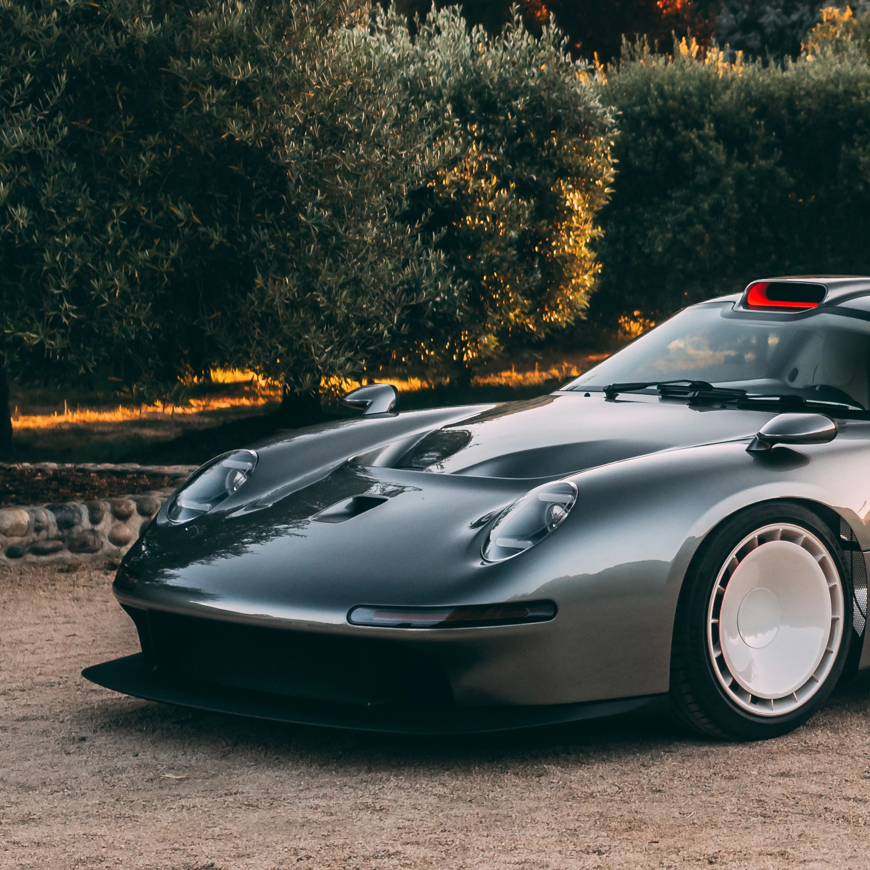 PORSCHE DESIGN Porsche 911 GT1全世界限定1500 Tuthill's GT One Is a Tribute to the Baddest 911 There Ever Was