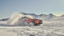 Foto - BMW X1 sulla neve