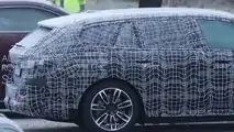 BMW 5er Touring PHEV (2023) auf ersten Erlkönigbildern
