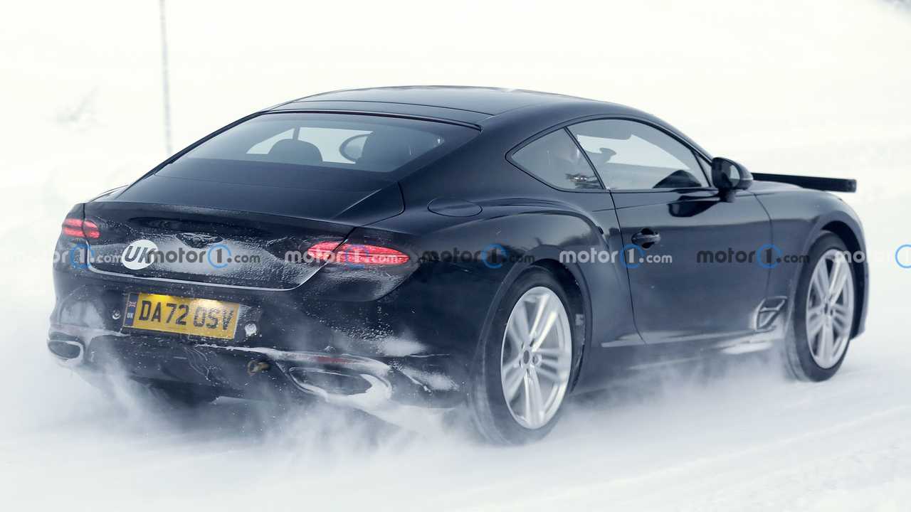 Bentley Continental GT makyajlı versiyona ait fotoğraflar