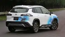 Il prototipo della Toyota Corolla Cross alimentato a idrogeno