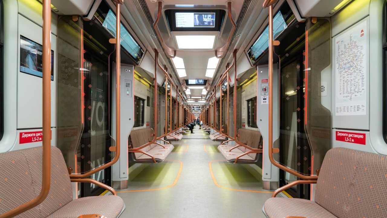 Вагон АО «Трансмашхолдинг» в московском метро
