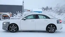 Foto spia - Mercedes Classe A sedan restyling