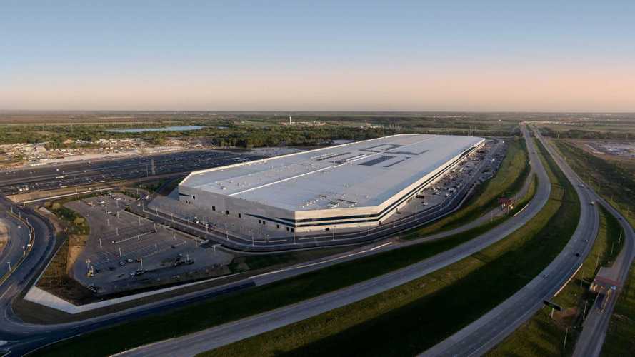 Tesla смогла увеличить выпуск в Техасе за счет старых батарей