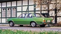 Opel Rekord D 2 porte, vista posteriore