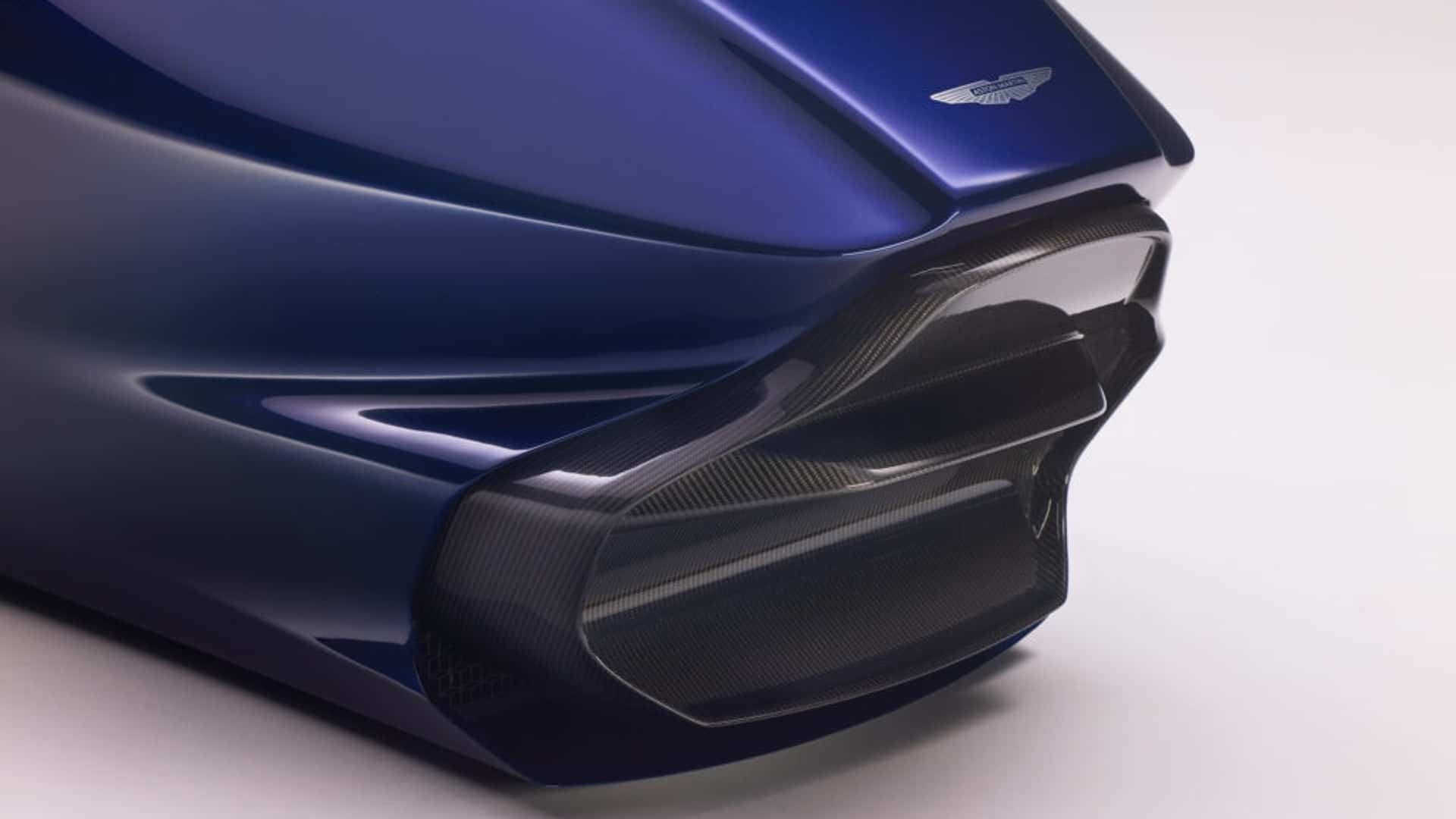 https://cdn.motor1.com/images/mgl/rKqE1Y/s1/aston-martin-amr-c01-sim-racing-cockpit.jpg