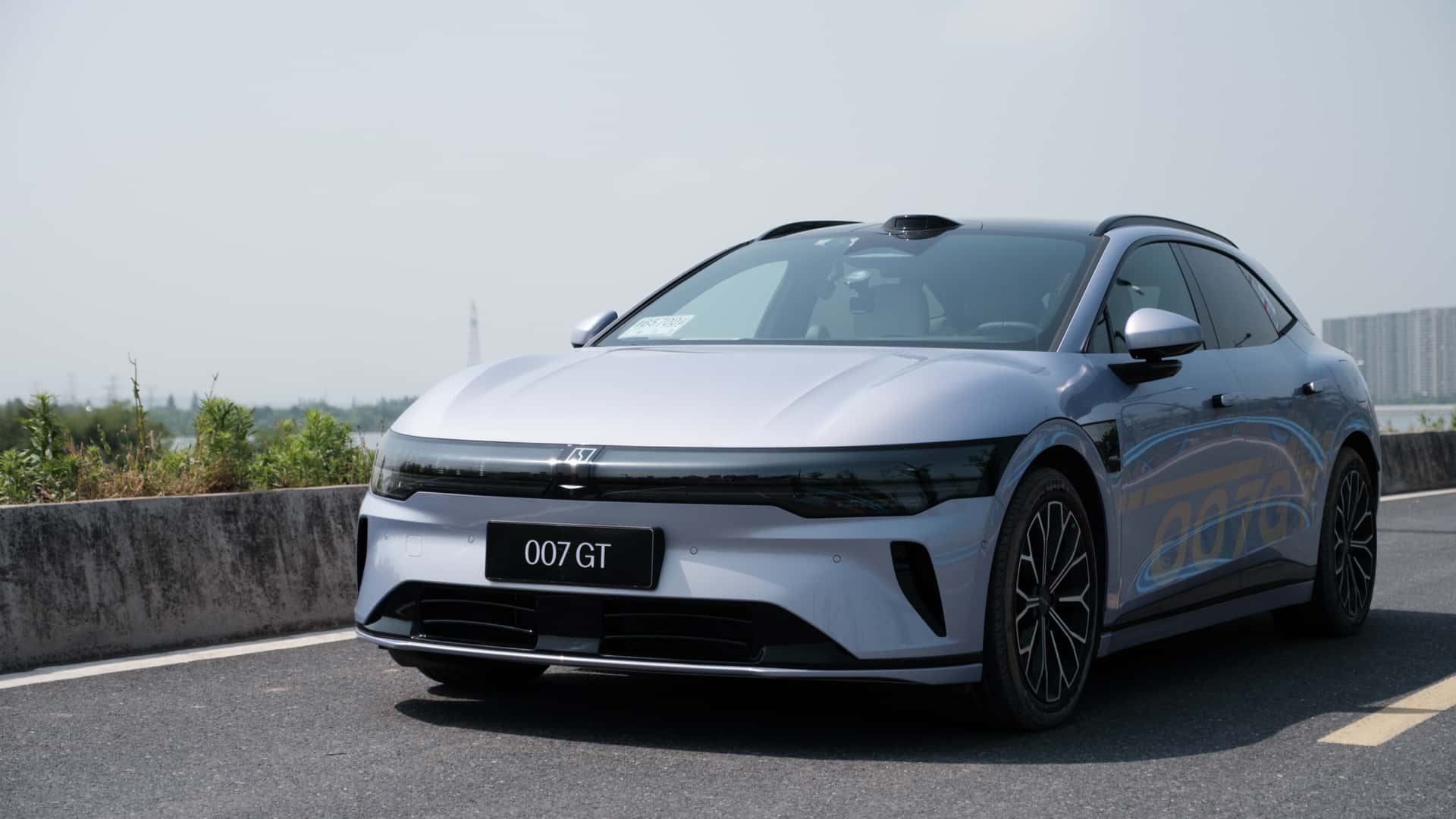 photos-of-the-zeekr-007-gt-007