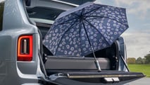 Badge Rolls-Royce Cullinan noir Daisy