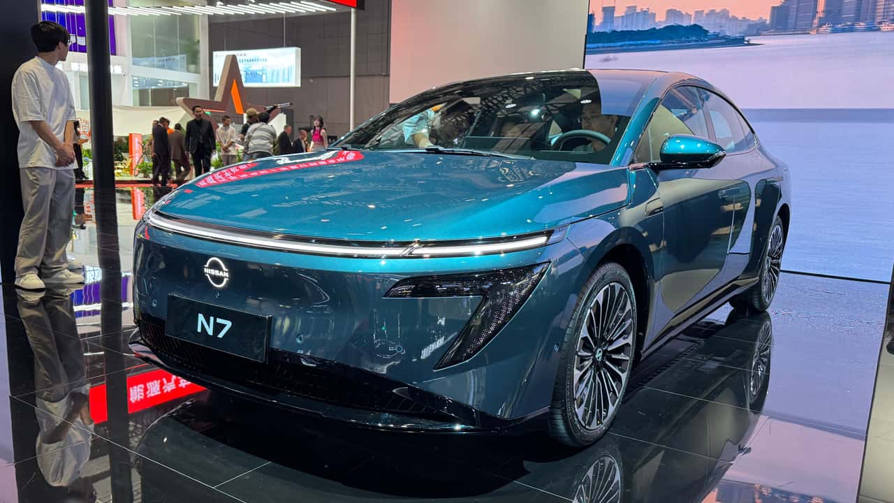 Vimos ao vivo o Nissan N7, novo sedã elétrico da marca na China