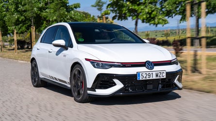 Al volante del Volkswagen Golf GTI Clubsport: 300 CV y un dinamismo sensacional