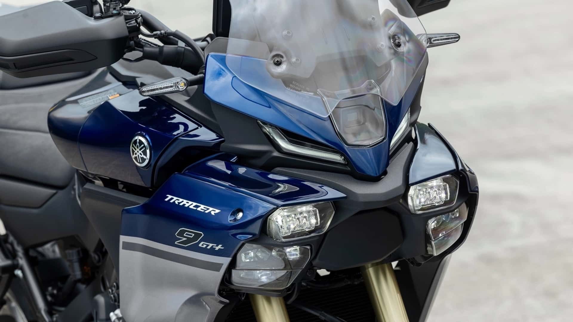 tracer 9 gt matrix headlights