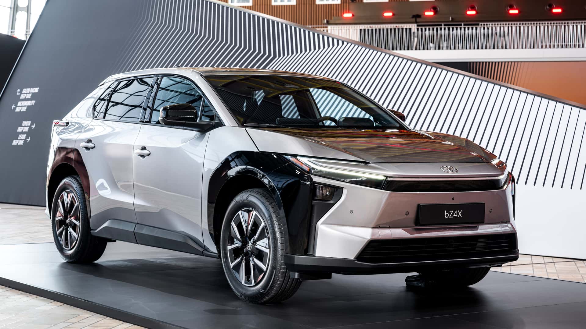 Toyota-bZ4X-2026-Neues-zur-Technik-von-Antrieben-und-Akkus