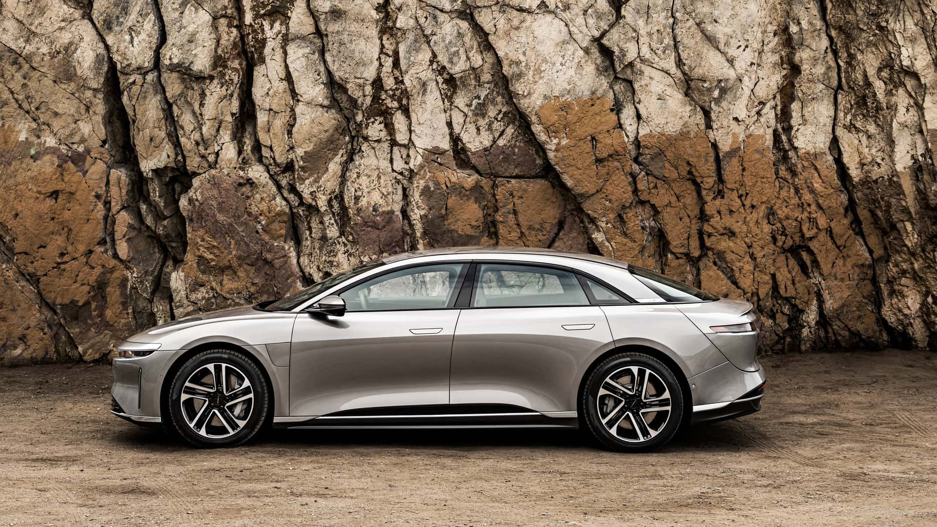 Lucid Motors Announces Leadership Changes Amid Executive Shakeup