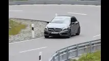 Mercedes-AMG A 45: 381 PS