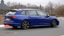 2022 VW Golf R wagon espion photo