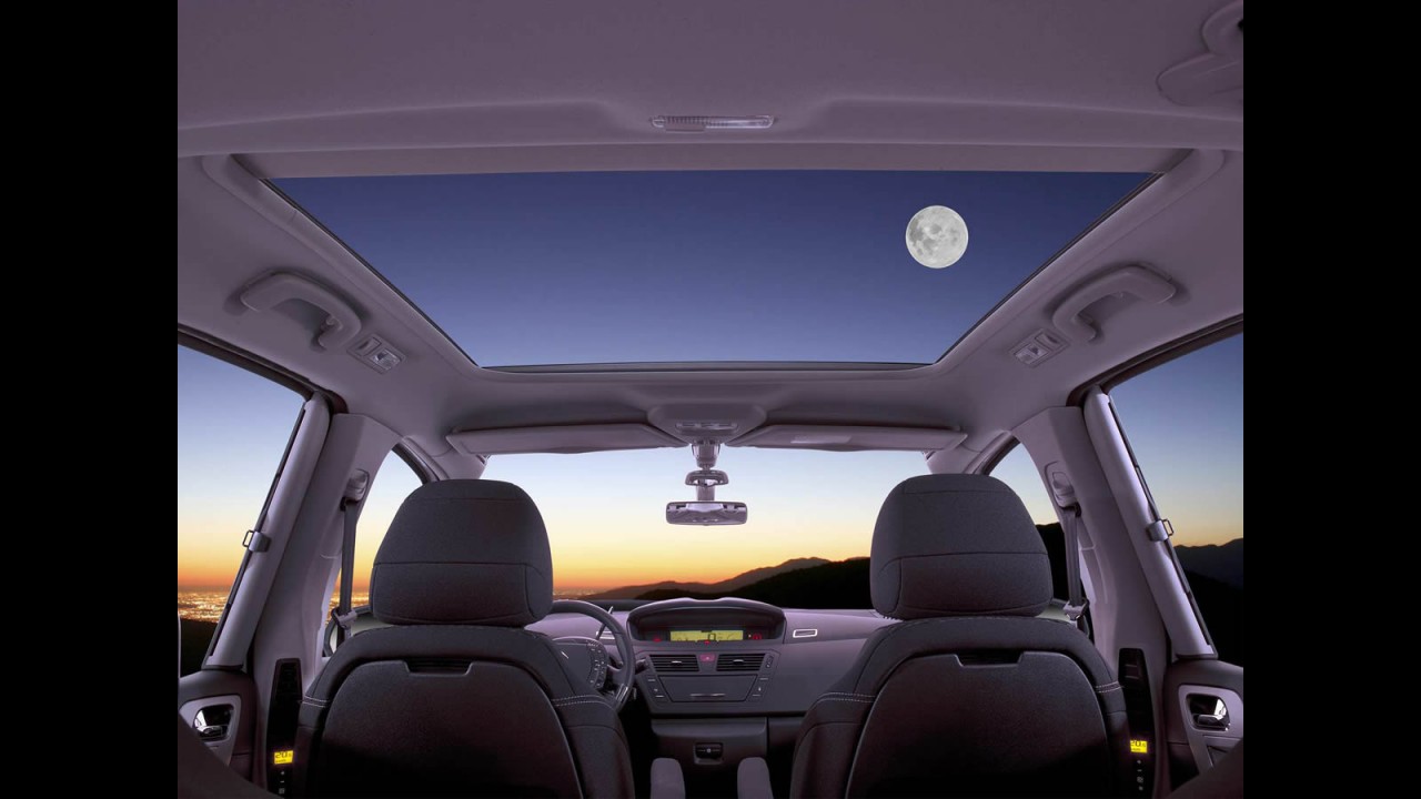 Série Especial: Citroën C4 Picasso La Luna com teto panorâmico chega por R$ 92.200