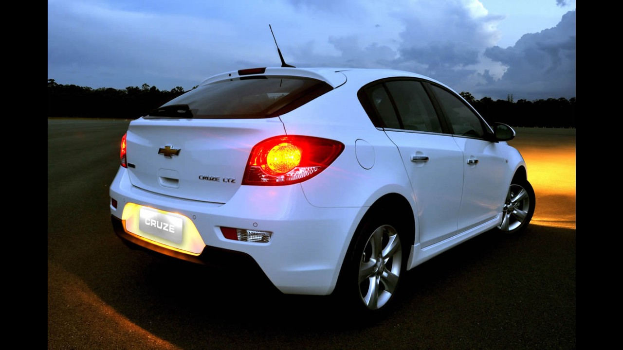 Chevrolet Cruze Sport6 é lançado oficialmente: O hatch tem preços a partir de R$ 64.900,00