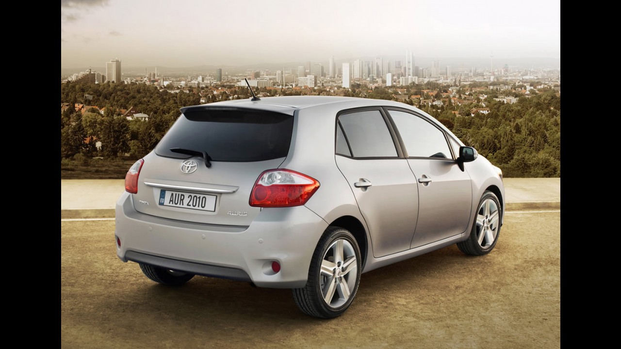 Galeria de Fotos: Toyota Auris 2010, o hatch que pode chegar ao Brasil