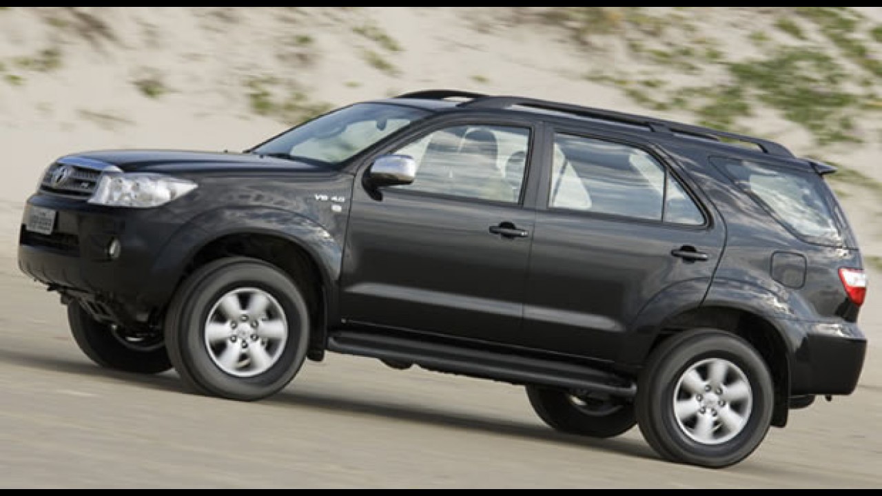 Toyota vende 46.208 veículos no 1º semestre de 2010 e celebra novo recorde