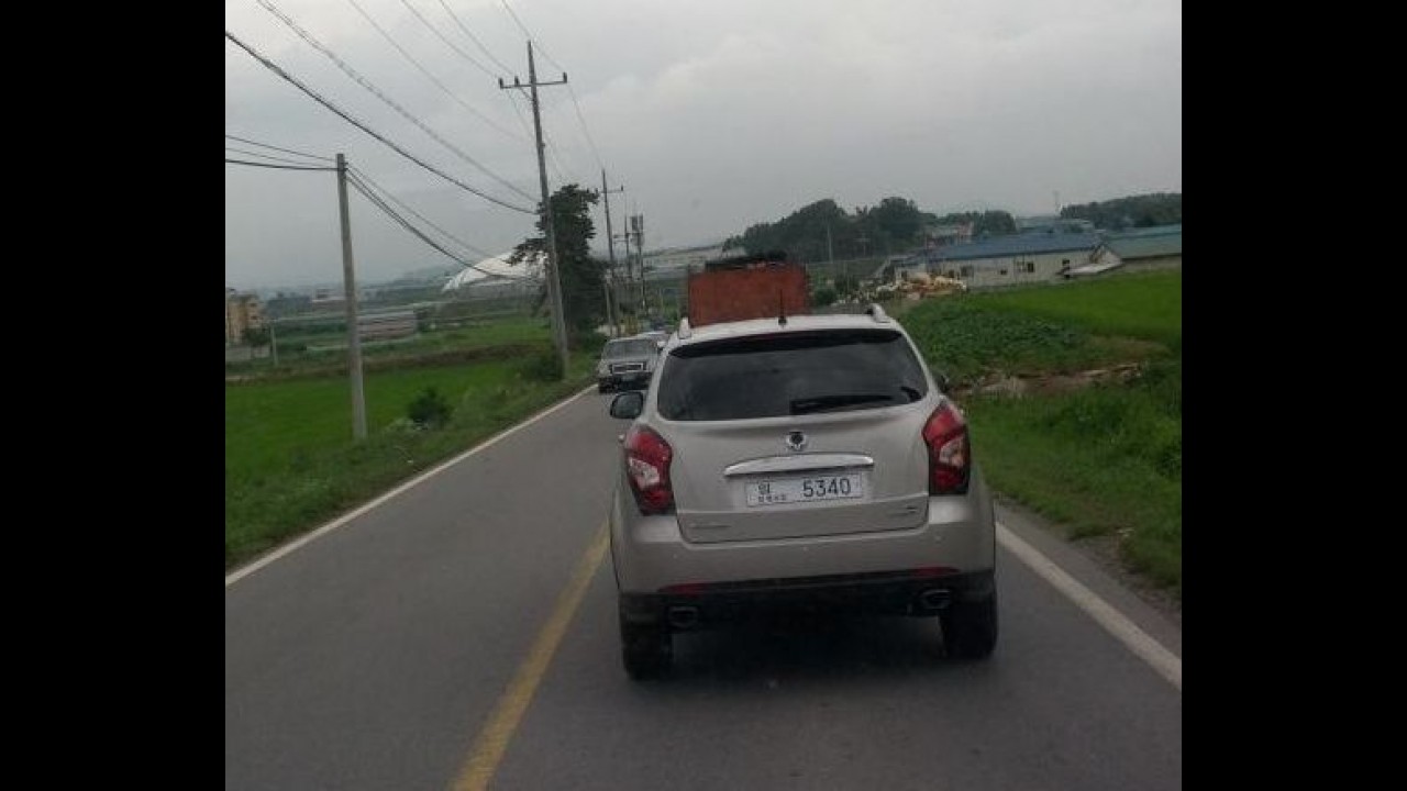 Ssangyong Korando 2014 é flagrado sem camuflagem