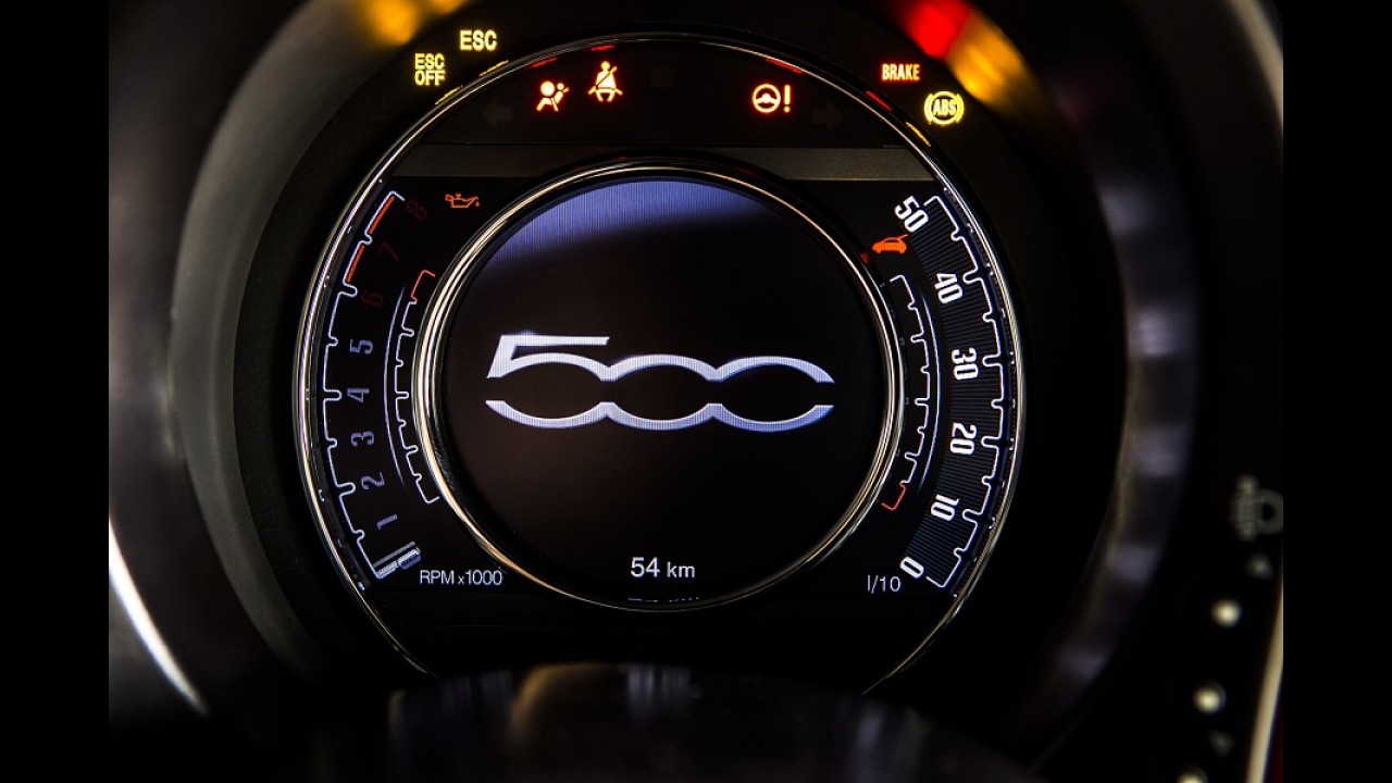 Fiat 500 2015 chega com novidades no painel e sistema de som da Beats
