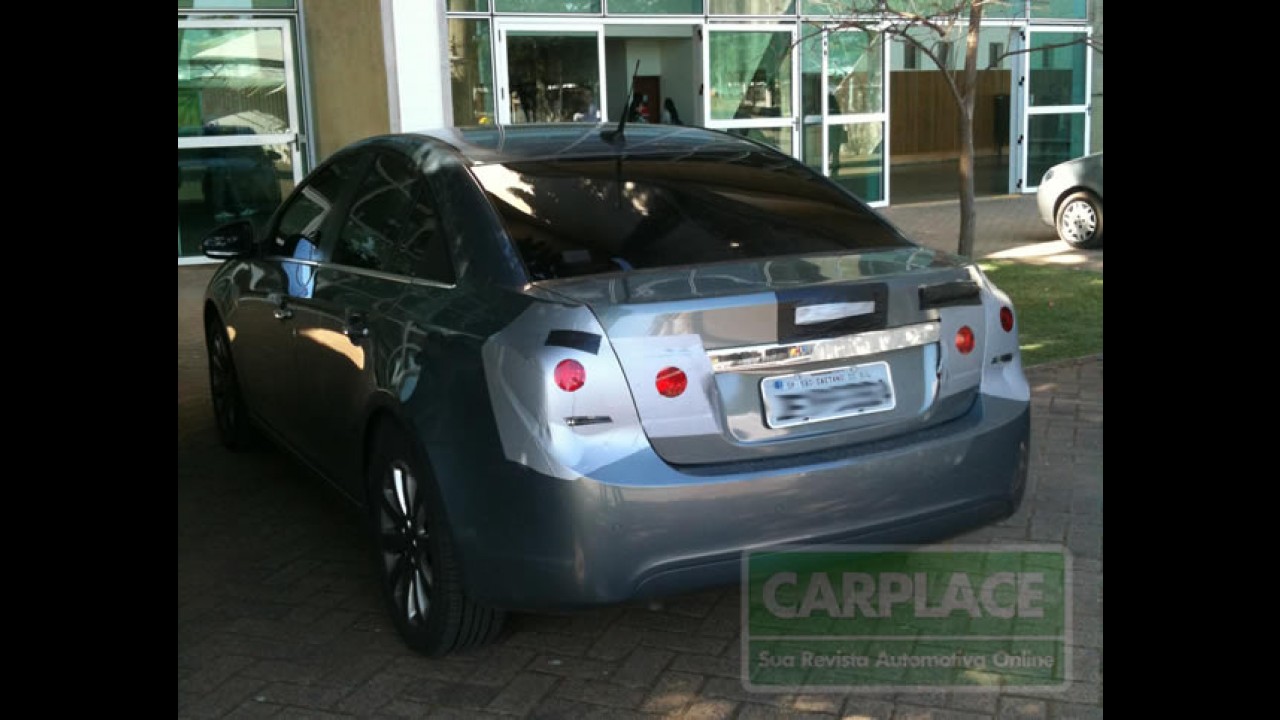 Exclusivo: Flagra mostra detalhes do Cruze LTZ Ecotec6, a versão top de linha