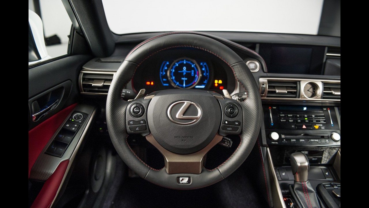 Lexus IS 2013 é revelado oficialmente - Veja a galeria de fotos