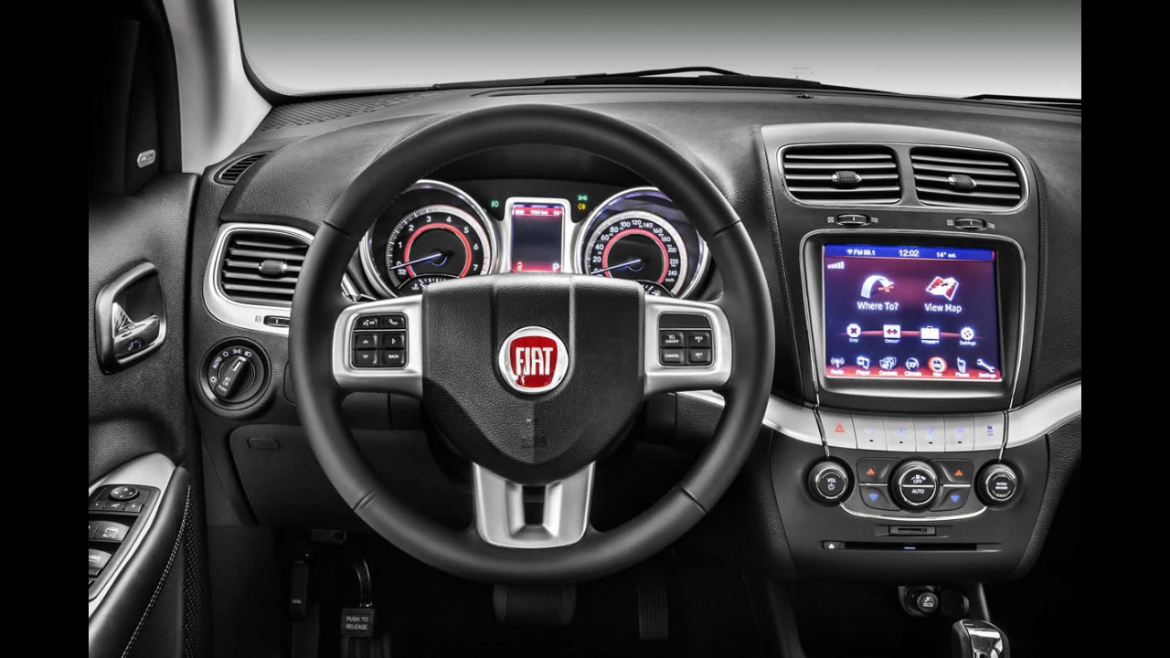 Teste CARPLACE: Fiat Freemont deixa de preguiça com novo câmbio de seis marchas